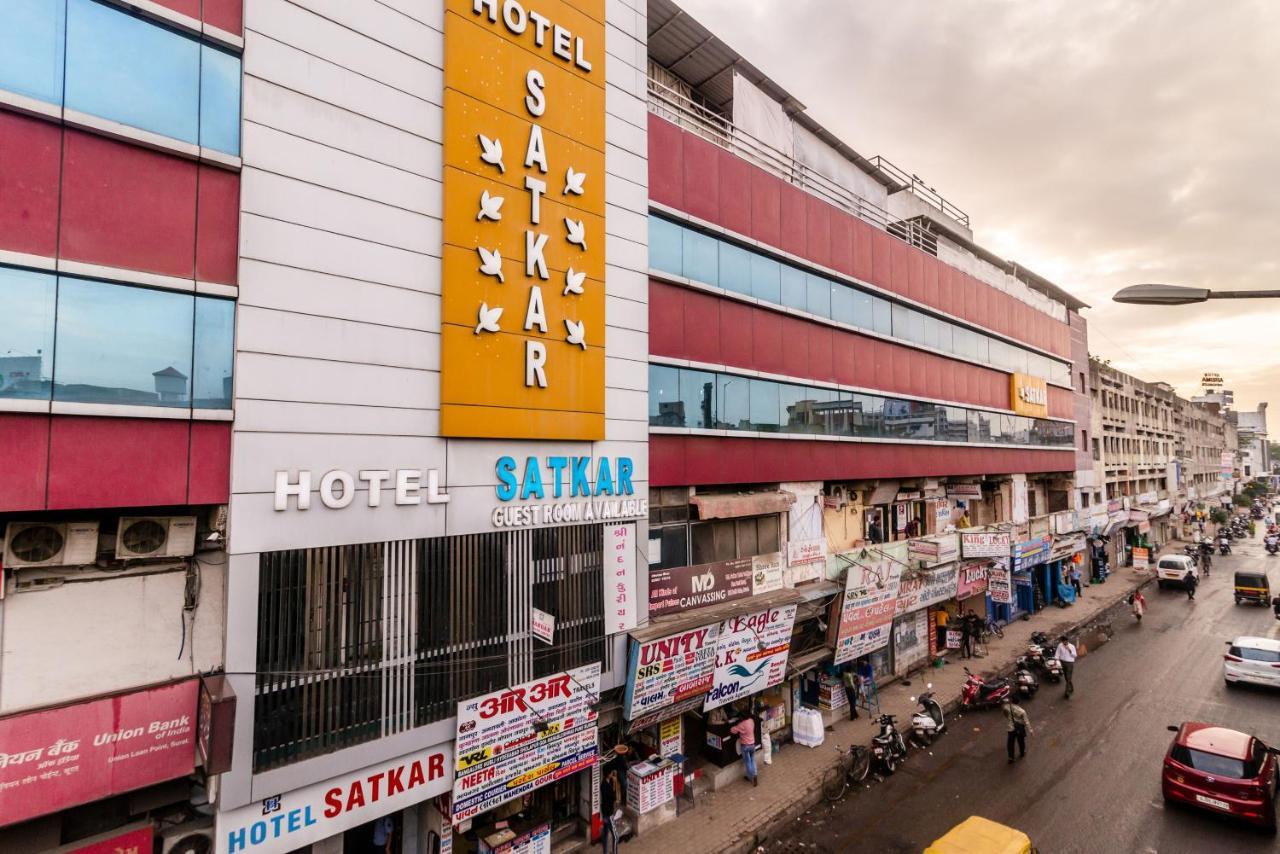 Hotel Satkar Сурат Экстерьер фото