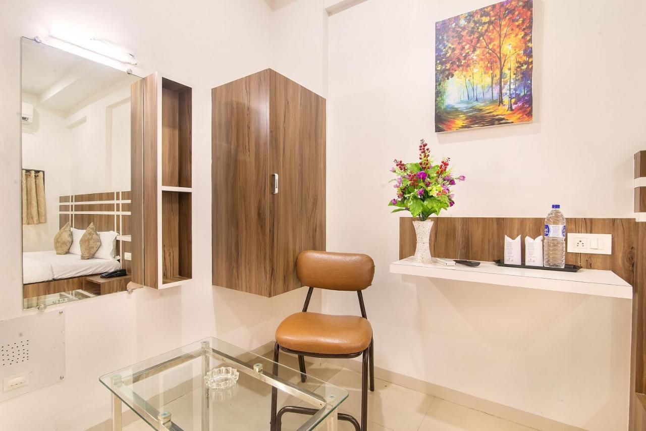 Hotel Satkar Сурат Экстерьер фото